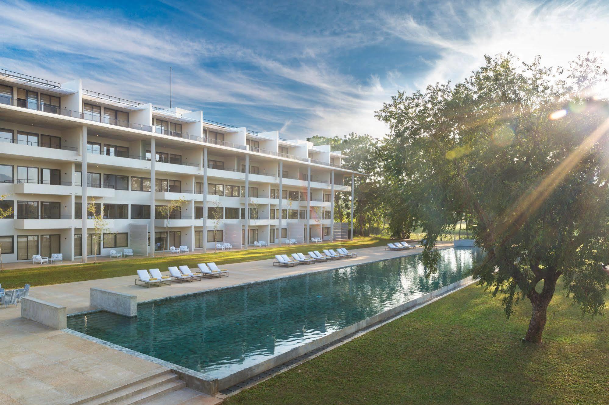 Jetwing Lake Dambulla Exteriör bild